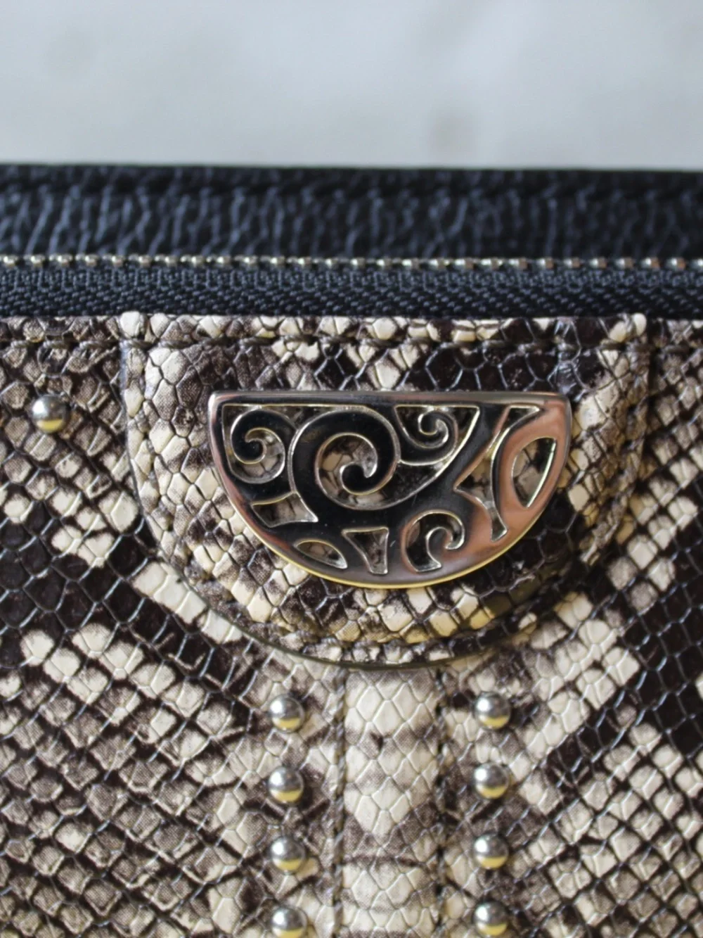 PRISTINE - Brighton Pretty Tough Python Hidden Front Wallet Crossbody Organizer - Picture 6 of 9